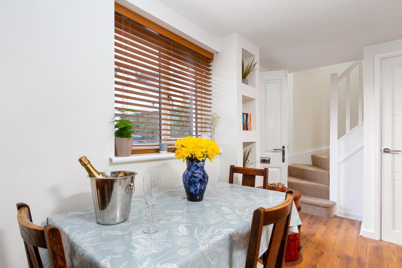 Holiday home The Coach House, Centrally Located Detached Coach House Cardiff